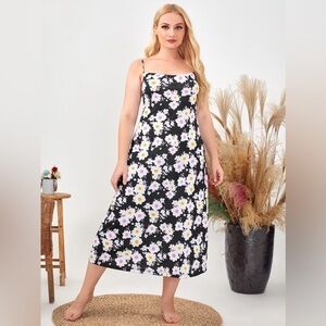 Haute Fox | Black Daisy floral print plus size satin midi dress | size 2X